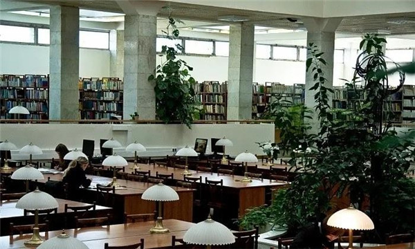 俄罗斯留学怎么选校？